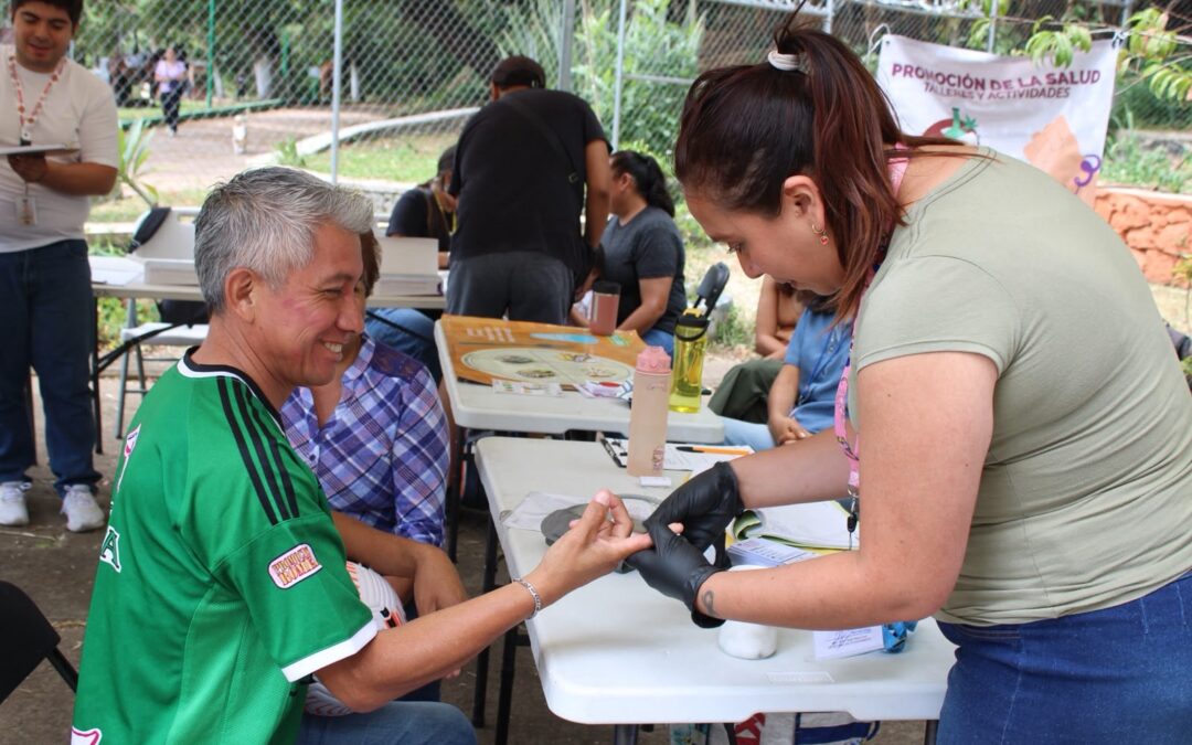 Ayuntamiento de Xalapa acerca servicios de salud a Centros Comunitarios