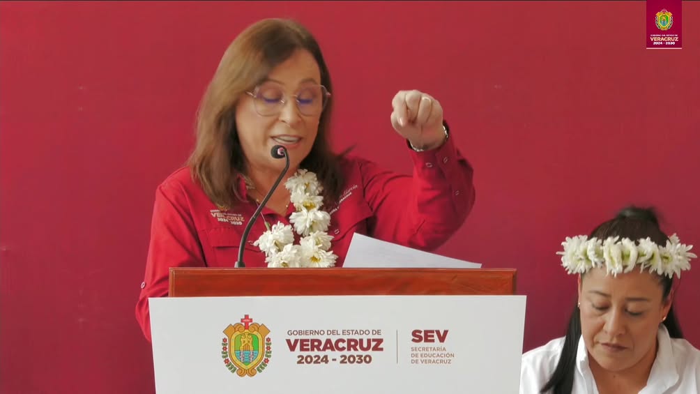 Mobiliario y útiles escolares entregados por SSP Veracruz en Zongolica