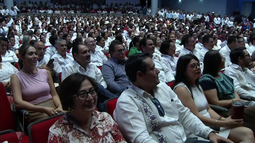 SSP Veracruz acompaña a senadora Bonilla en su segundo informe