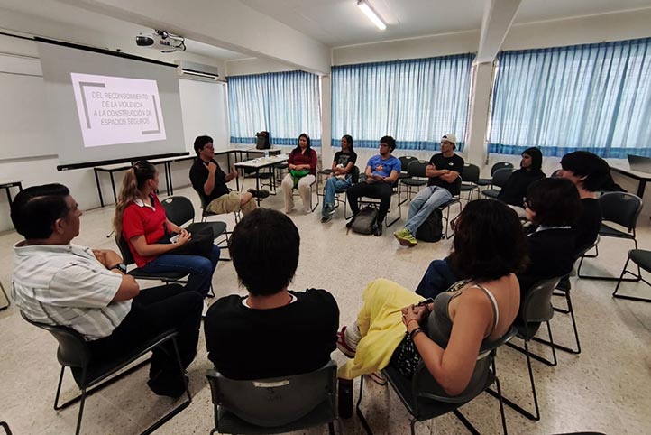 taller-violencia-espacios-seguros-uv Taller sobre violencia de género en la Facultad de Instrumentación Electrónica de la UV