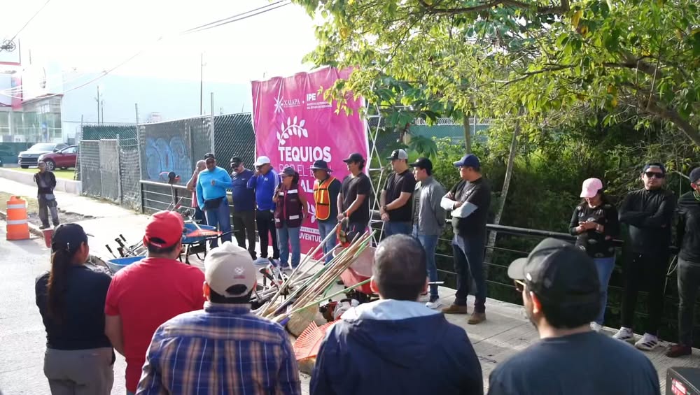 Tequios por el Bien de Xalapa recuperan espacios públicos