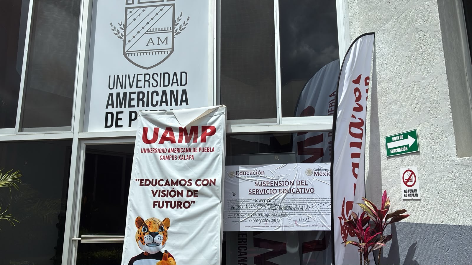 SEP clausura Universidad Americana de Puebla en Xalapa por falta de REVOE