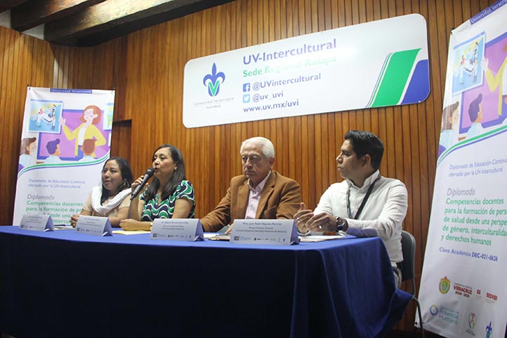 Inauguración del diplomado en salud con perspectiva de género en la Universidad Veracruzana