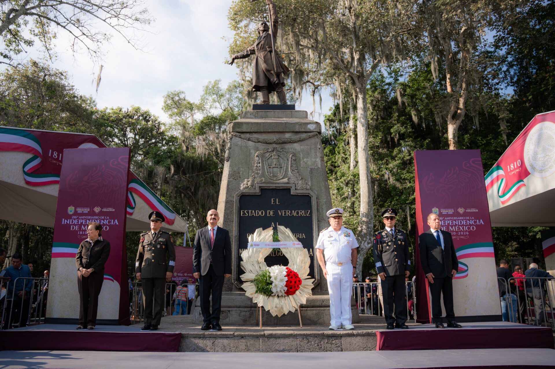 Gobierno de Veracruz: Guardia de Honor por 216 aniversario de la Independencia