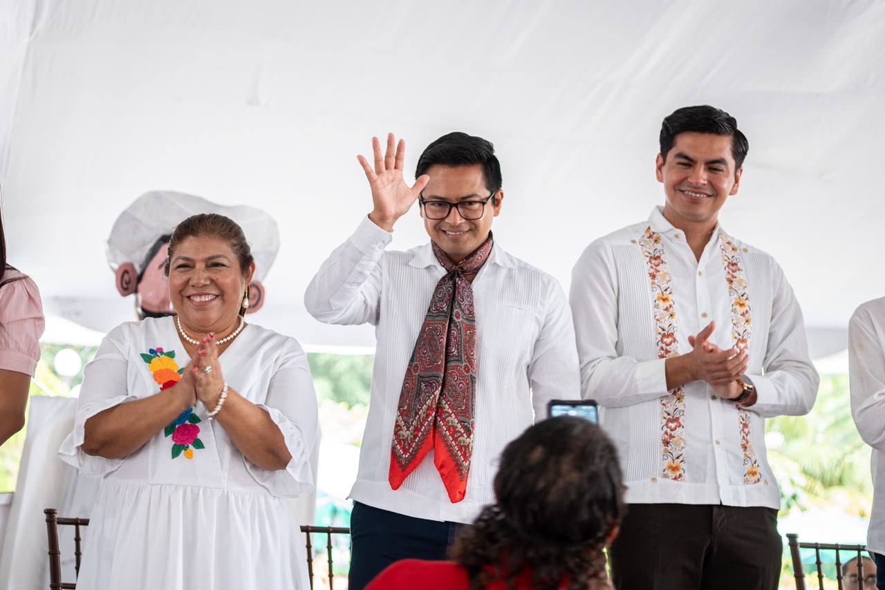Coatepec reúne a casi mil bailarines en el Jarochodromo 2026