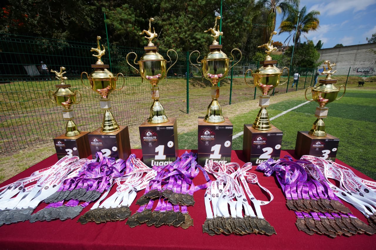 Premian equipos del Mundialito Interdependencias Fut 7 en Xalapa