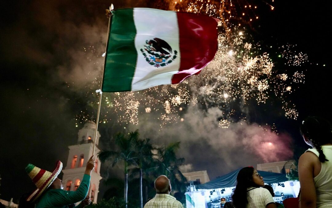Rosa María Hernández encabeza su primer Grito de Independencia en Veracruz