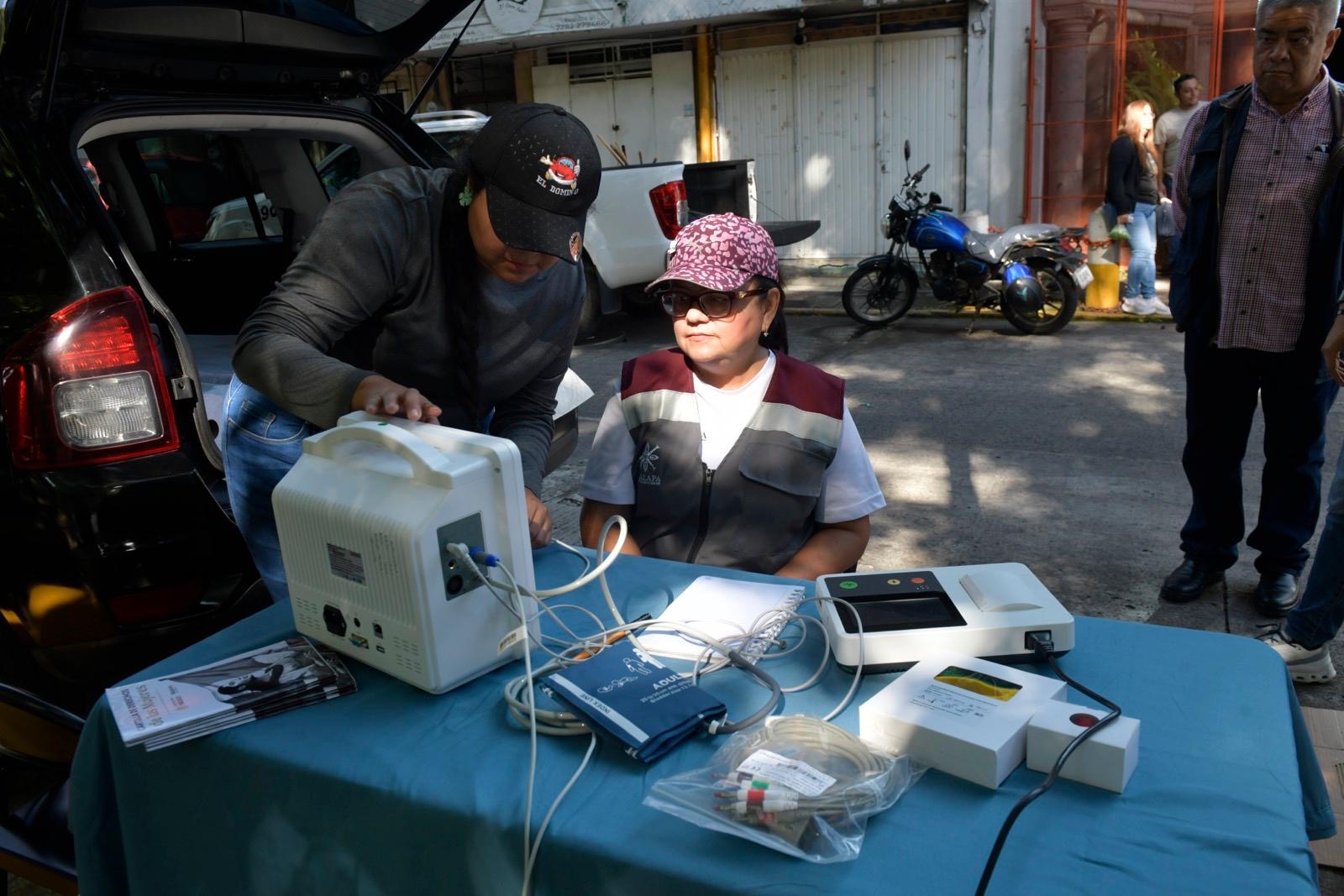 immx-estrena-equipos-estudios-rapidos-tequios-xalapa Equipamiento de salud presentado por el IMMX en el Tequio por el Bien de Xalapa