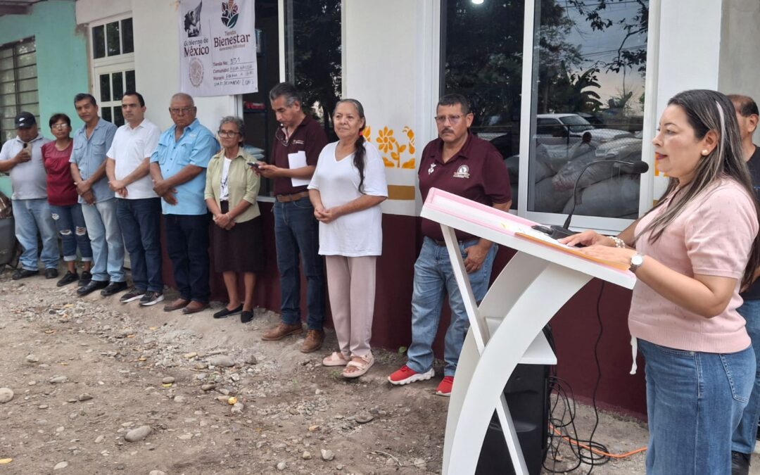 Inaugura DIF Álamo tienda Bienestar en Agua Nacida