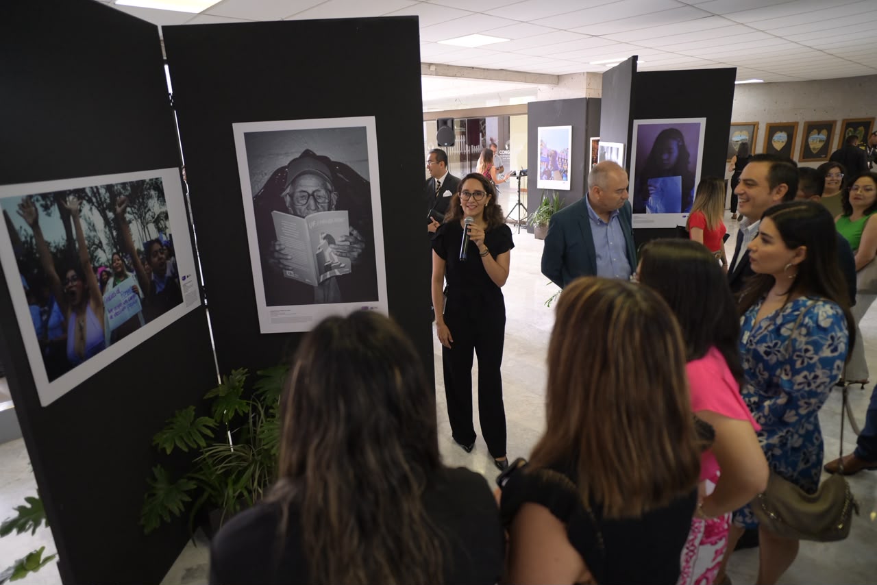 Exposición fotográfica “Postales Democráticas” ahora en el H. Congreso del Estado de Veracruz