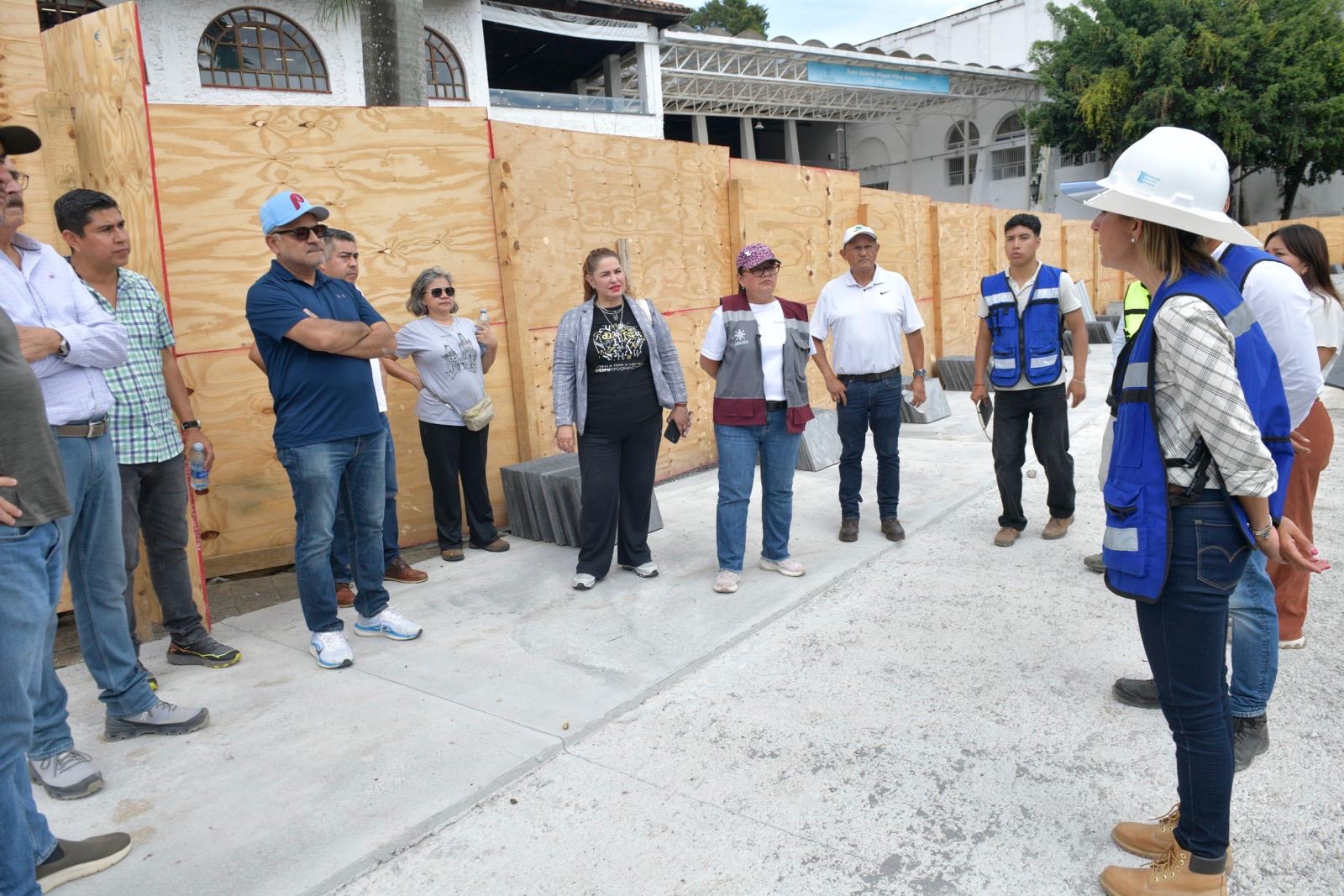 Supervisa Daniela Griego obras en Deportivo Colón y Paseo de Los Lagos