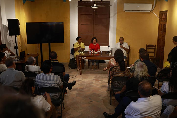simposio-trayectorias-afro-historia-veracruz Especialistas durante el simposio Trayectorias Afro en la XVII Reunión Internacional de Historiadores de México