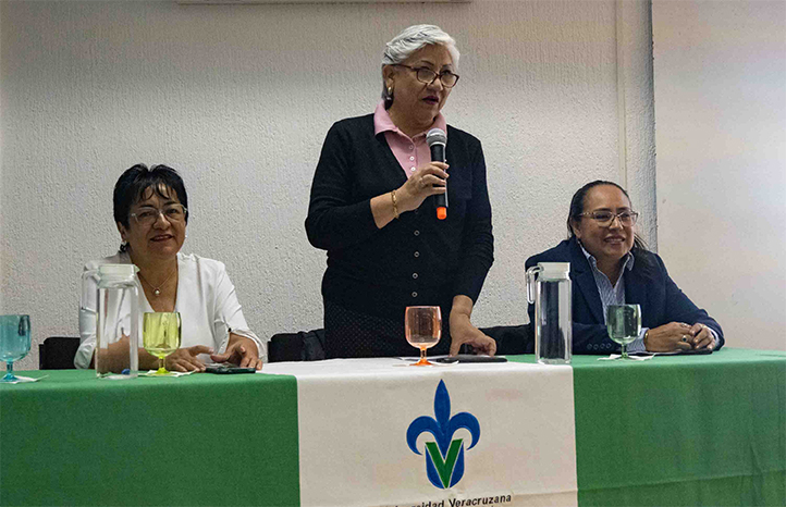 Facultad de Ciencias Agrícolas UV realiza foro para egresados
