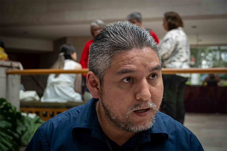 William Toledo Rueda durante su participación en el congreso de microbiología y parasitología