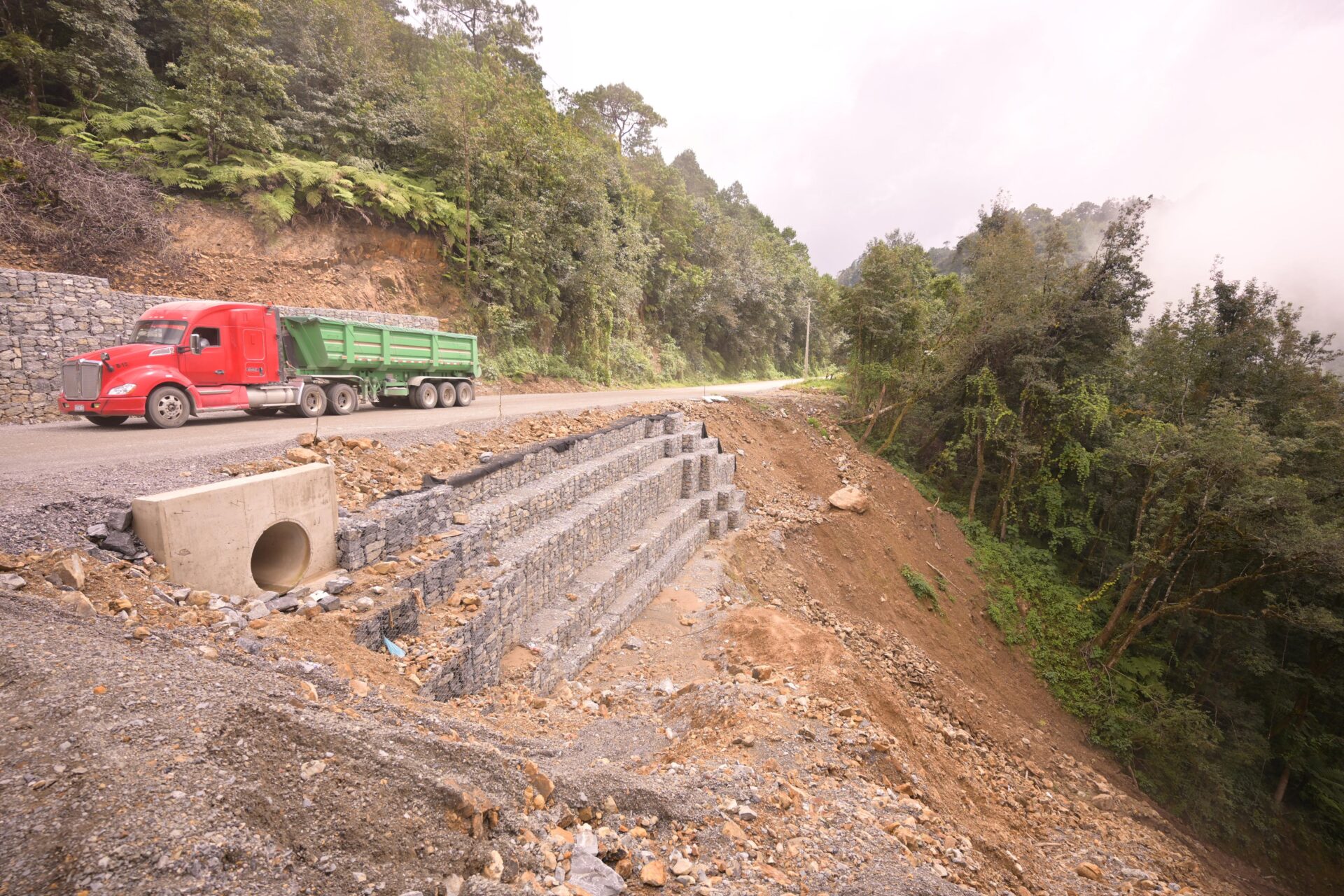 Trabajos de reconstrucción en Veracruz a un año de las inundaciones de octubre de 2025