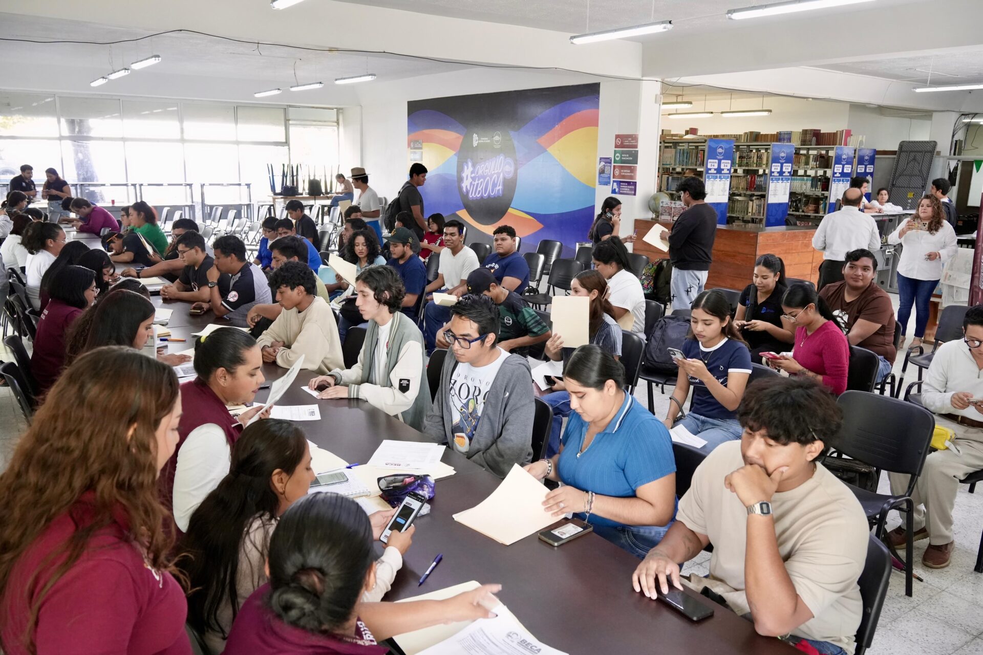 Amplía Ayuntamiento de Veracruz plazo de beca universitaria