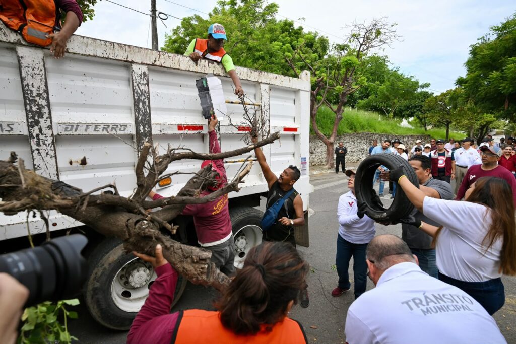 Veracruz recolecta 73 toneladas en jornada de descacharrización en Las Hortalizas