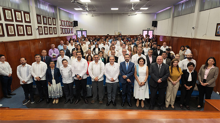 Homenaje de la Universidad Veracruzana al exrector Aureliano Hernández Palacios