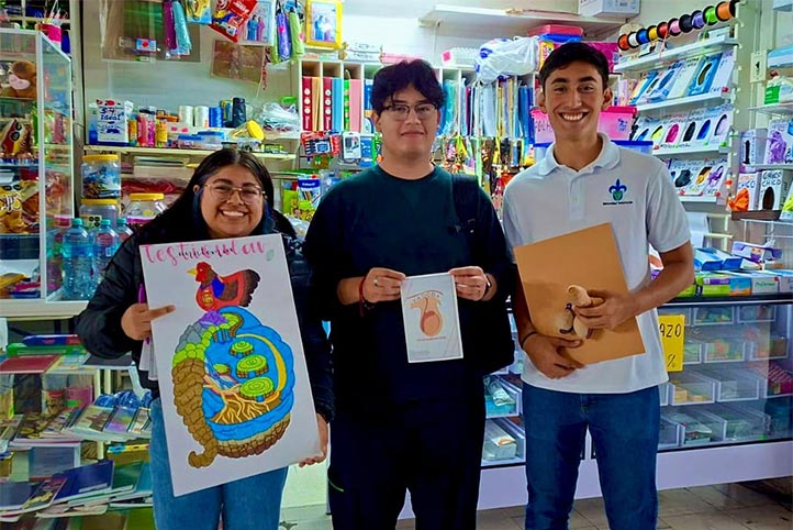 Universidad Veracruzana promueve la prevención del cáncer de mama y testicular